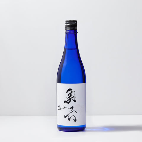 奥六　特別純米酒　WHITE BEACH